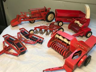 Vintage Tru Scale Tractor Farm Toys - - Rare 6 Piece Matched Set