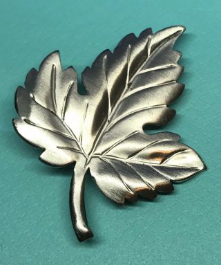 Tiffany & Co.  Sterling Silver.  925 Maple Leaf Brooch Pendant Pin 7