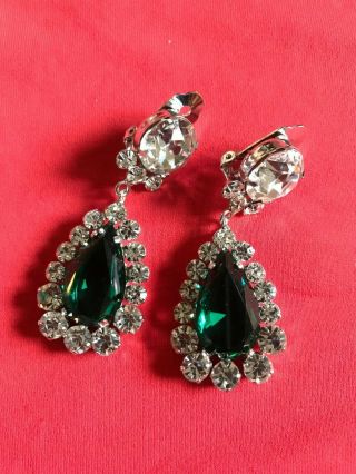 Vintage Emerald Green Clear Crystal Rhinestone Teardrop Silver Tone Earrings