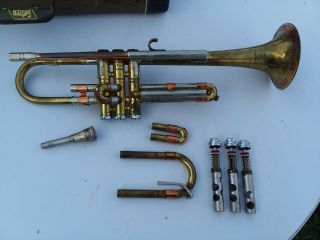 Vintage Deluxe Model Getzen Brass Trumpet With Case 80256
