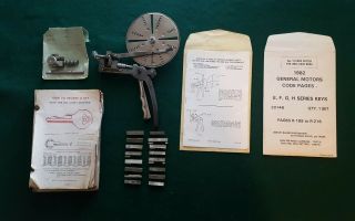 Vintage Curtis No.  14 Key Cutter W/wheel & Parts Book,  Decode Book,  16 Carriages