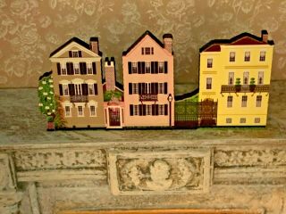 Artisan Miniature Dollhouse Shelf Sitters 3 Row Houses Charleston South Carolina
