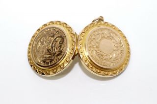 A Fine Heavy Antique Victorian 9ct 375 Yellow Gold Back & Front Engraved Locket 4