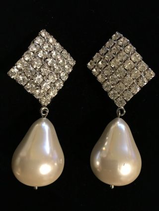 Vintage Fashion | Arnold Scaasi CN Clip Rhinestone | Large Pearl Drop Earrings 8