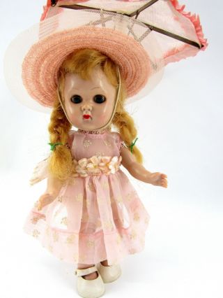 1950 ' s Vintage Vogue Ginny Doll with Several Tagged Dresses 2