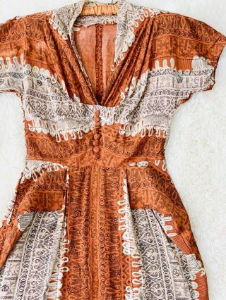 Vintage 1940s Orange Novelty Print Rayon Dress With Architectural Design Pockets 7