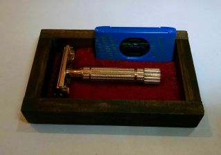 Vintage Razor - - Gillette Diplomat 24kt Gold Plated - C - 1 - With Display Box & Blades