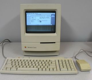 Vintage Apple Macintosh Mac Computer Model M1420 With Keyboard And Mouse