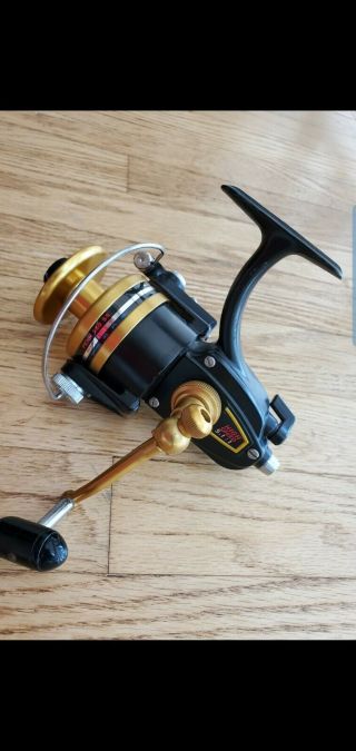 Penn 550ss 550 Ss Spinning Fishing Reel Made In Usa Near Black Gold Vintage