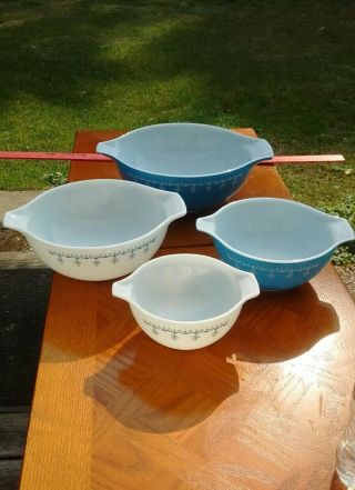 Vintage Pyrex Snowflake Blue Garland Cinderella Mixing Bowls 441 - 444 SET OF 4 2