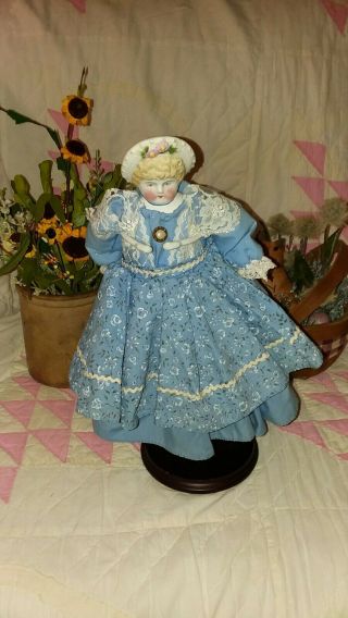Antique 14 1/2 Inch Bonnet Head Doll in Vintage Blue. 2
