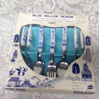 Vintage,  Rare,  Made In Japan,  16 - Pc Blue Willow Flatware - Service For 4 W/ Box