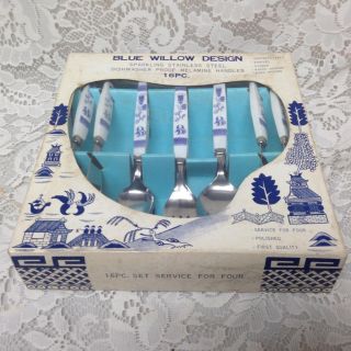 Vintage,  Rare,  Made in Japan,  16 - pc Blue Willow Flatware - Service for 4 w/ Box 5