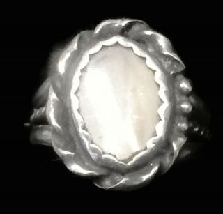 Mop Ring Southwest Vintage Sterling Silver Size 10.  75 Mother Of Pearl Women
