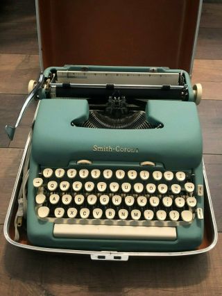 Rare - Smith Corona 5te - Portable Electric Typewriter - Sea Blue - (cursive)