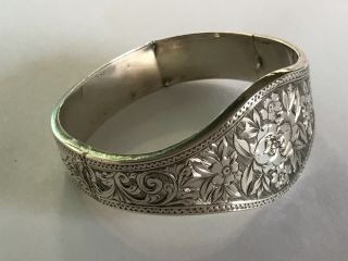 Antique Vintage Silver Roses Flowers Finely Engraved Bangle Bracelet.