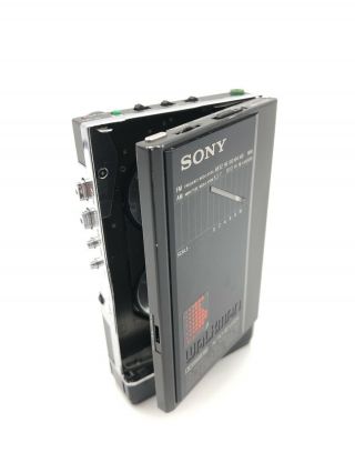Vintage Sony Walkman Wm - F100 Iii Am/fm Radio Cassette Player