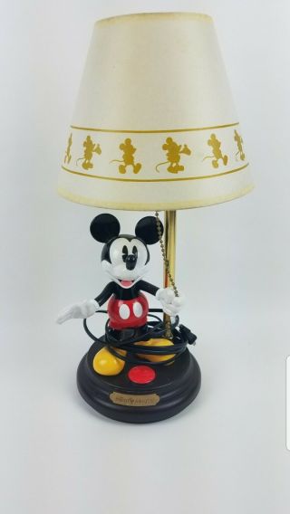Mickey Mouse Vintage Animated Talking Lamp,  Shade Push Button Pulls Chain Talks