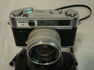 Vintage Yashica Lynx 14E 35mm Rangefinder Film Camera with Case 2