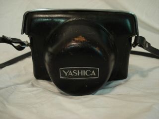 Vintage Yashica Lynx 14E 35mm Rangefinder Film Camera with Case 7
