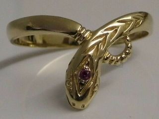 An Exquisite Vintage Hallmarked 9ct Solid Gold & Ruby Snake Ring Uk Size Q