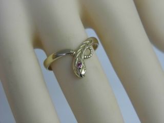 AN EXQUISITE VINTAGE HALLMARKED 9ct SOLID GOLD & RUBY SNAKE RING UK Size Q 7