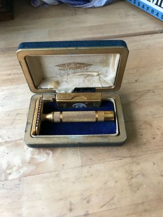 Vintage Safety Razor Set Gillette With One Blue Blade Antique