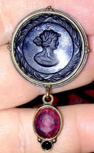 Deco Extasia Reverse Cameo Intaglio & Etched Glass Black & Red Drop Brooch Pin