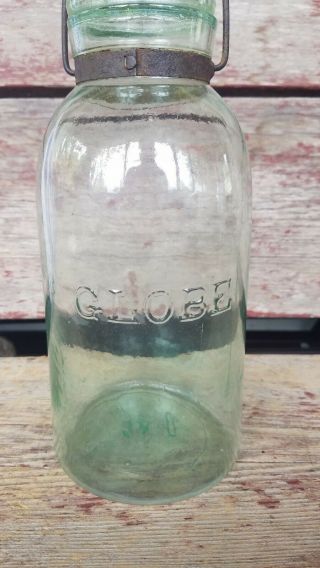 Vintage Globe Light Green Half Gallon Jar W/ Glass Lid & Wire Bale 2