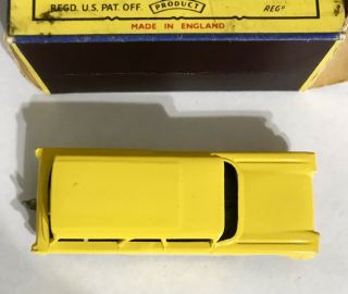 Matchbox Lesney Moko 31 Ford Fairlane Station Wagon Yellow Rare Windowless MIB 5