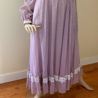 Vtg 1970s Gunne Sax Dress Violet Floral Sheer Calico Corset Lace Prairie Maxi 8