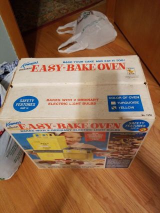 1970s vintage EASY BAKE OVEN (still) looks like box inclu 2