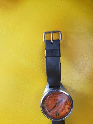 Vintage scuba watch aqua - lung depth gauge? like 5