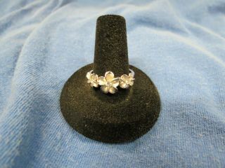 Lovely Vintage Women ' s Gold Filled Floral Design Sapphire Ring Size 9 5