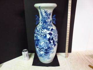 Antique Large Chinese Blue And White Porceline Vase Rare Flowers Birds