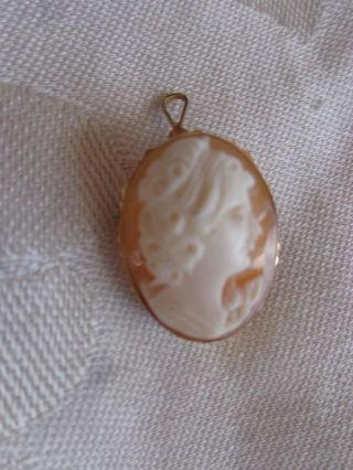 Vintage 18k Yellow Gold Hand Carved Lady Shell Cameo Pin Pendant