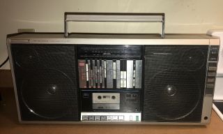 Vintage 1980s Pioneer Sk - 550 Ghetto Blaster Boom Box Cassette Radio