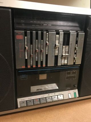 Vintage 1980s Pioneer Sk - 550 Ghetto Blaster Boom Box Cassette Radio 2