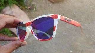 OAKLEY FROGSKINS OLD GLORY USA VINTAGE RARE X METAL 4
