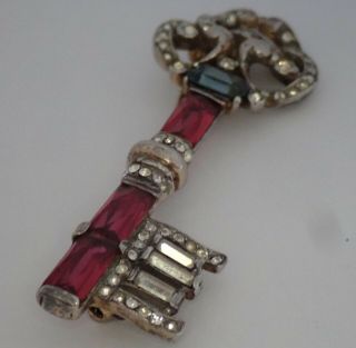 RARE VINTAGE TRIFARI STERLING SILVER RUBY SAPPHIRE RHINESTONE KEY BROOCH 3