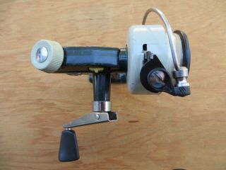 VTG ZEBCO CARDINAL 3 SPINNING REEL IN GOOD ORDER & LOOKS PRETTY GOOD TOO 5