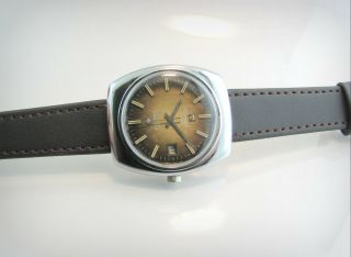 Vintage TISSOT AUTOMATIC SEASTAR Incabloc.  Date.  21 Jewels.  70 ' s.  SWISS 4