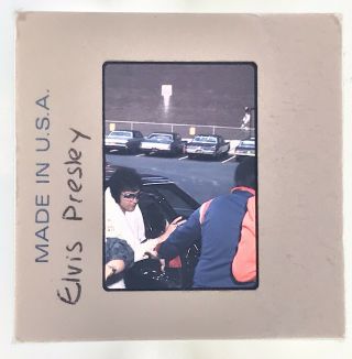 35mm Film Color Slide Elvis Presley 1976 Rare Exiting Limo Vtg