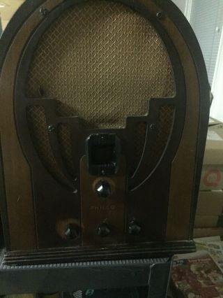 Vintage Antique Philco Cathedral Tube Radio