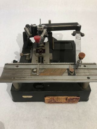 Vintage Hermes Engravograph Engraving Machine Model GM No Motor 2
