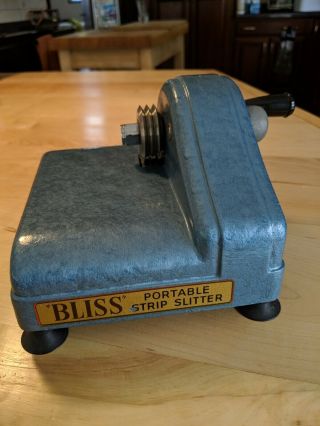 Vintage Bliss Portable Strip Slitter Wool Cloth Cutter W/ Blades