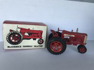 Vintage Eska Farm Toy Ih International Mccormick Farmall 450 Tractor