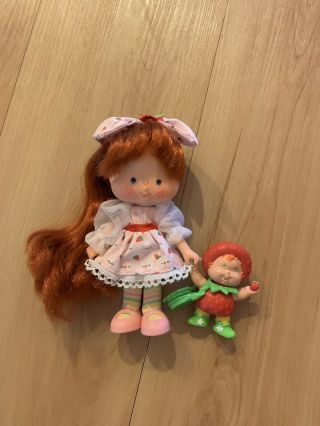 Vintage Strawberry Shortcake Herself Berrykin Doll And Critter