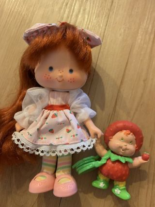 Vintage Strawberry Shortcake herself Berrykin doll and Critter 2