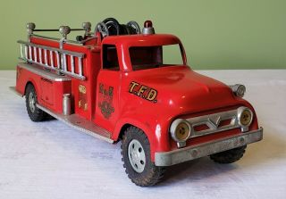 Tonka Toys Ford Cab T.  F.  D.  Suburban Pumper Fire Truck No.  5 - 50 